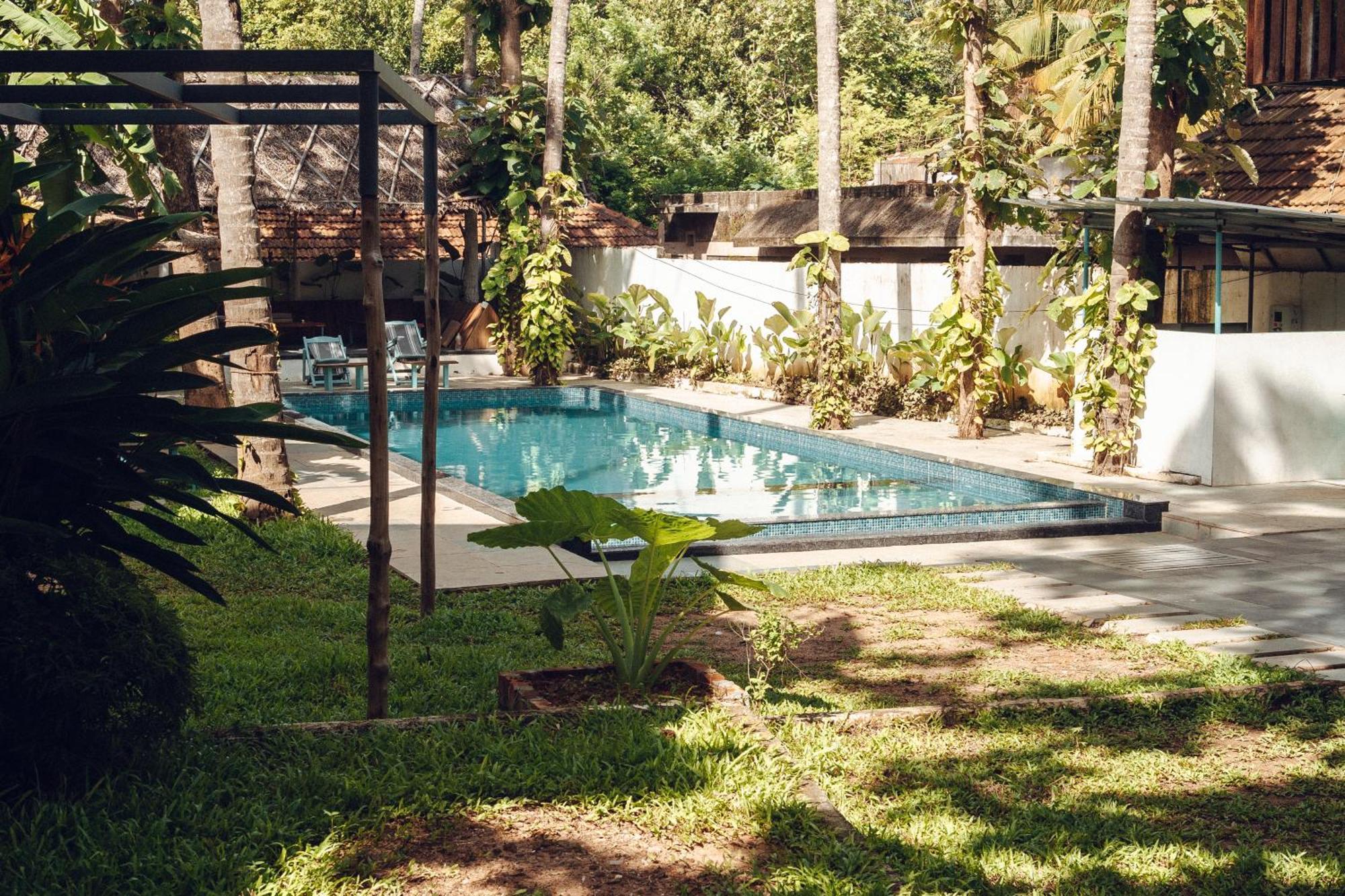 Paddlecult Surf Retreat Bed & Breakfast Varkala Exterior photo