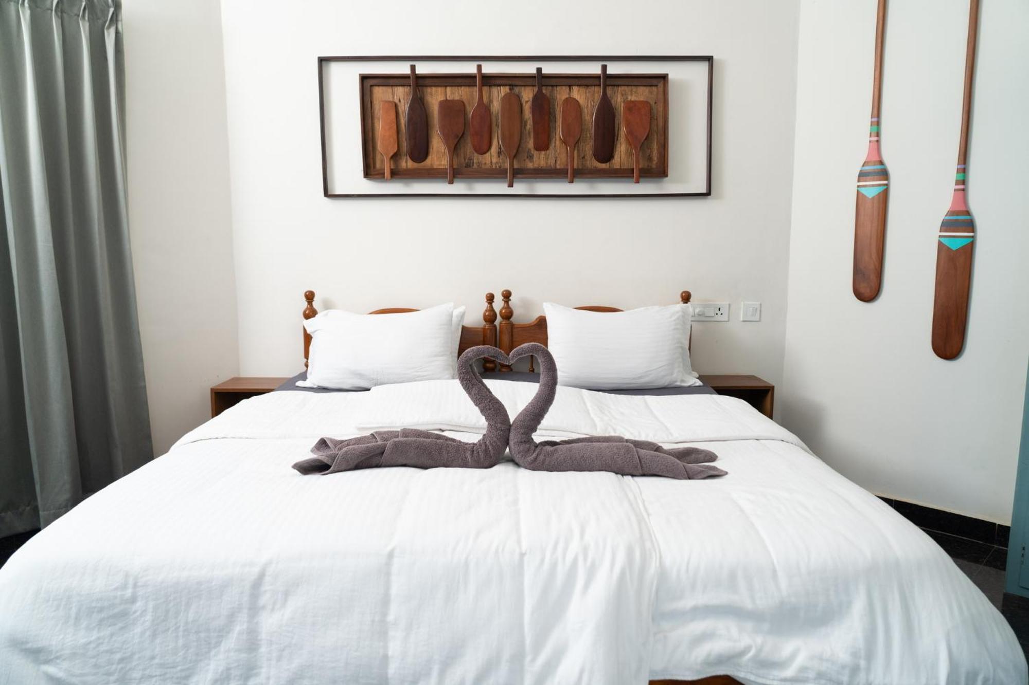 Paddlecult Surf Retreat Bed & Breakfast Varkala Exterior photo